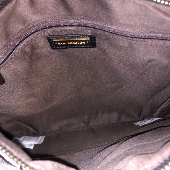 ‼️ CUTE 3 AM FOREVER BEACH CLUTCH ‼️ - Picture 5 of 6